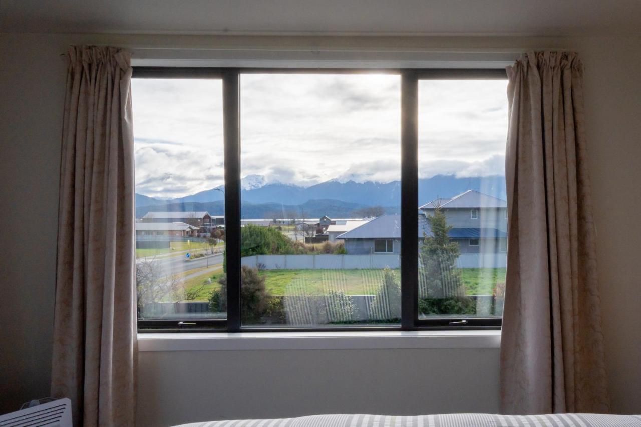 Acheron Homestead - Te Anau Holiday Home エクステリア 写真